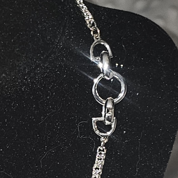 Elegant Silver Chain Necklace - Picture 2 of 9